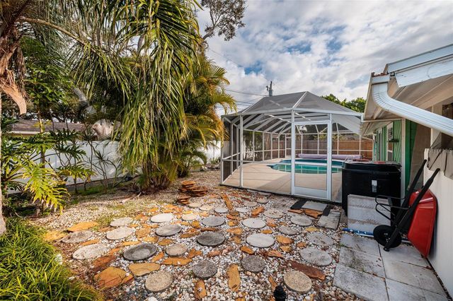 13877 94TH AVENUE, Seminole, FL 33776