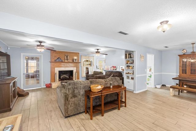 608 Collingswood Drive, Dothan, AL 36301