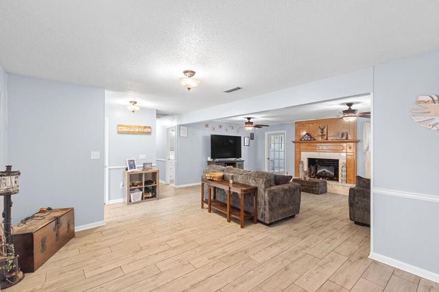 608 Collingswood Drive, Dothan, AL 36301