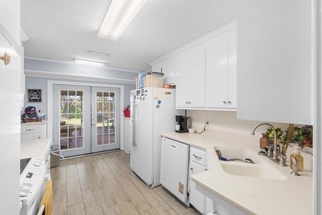 608 Collingswood Drive, Dothan, AL 36301