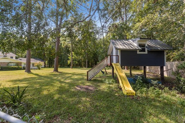 608 Collingswood Drive, Dothan, AL 36301