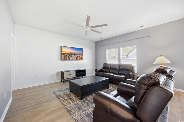 325 Hidden Cove Dr., Little River, SC 29566