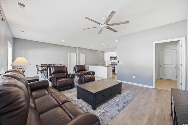 325 Hidden Cove Dr., Little River, SC 29566