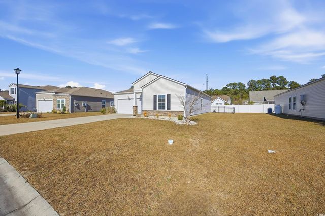 325 Hidden Cove Dr., Little River, SC 29566