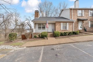 125 Cumberland Trce, Nashville, TN 37214