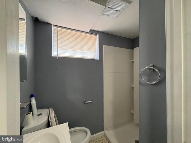 6416 ROBERTS DR, Temple Hills, MD 20748