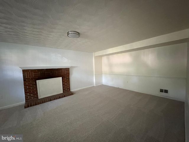 6416 ROBERTS DR, Temple Hills, MD 20748