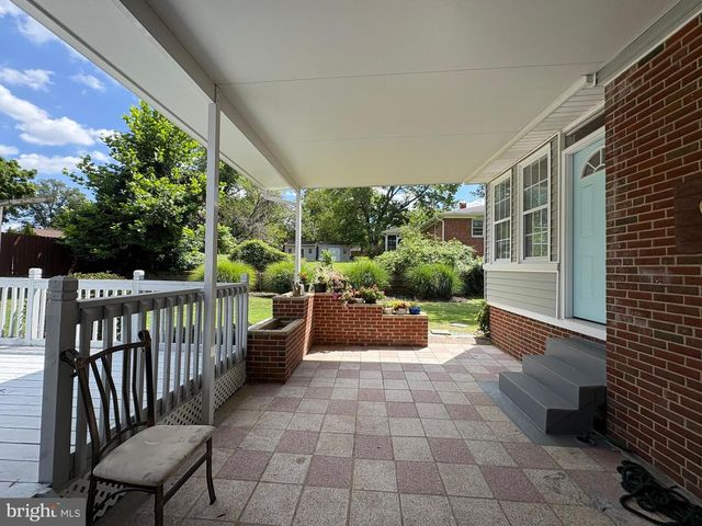 6416 ROBERTS DR, Temple Hills, MD 20748