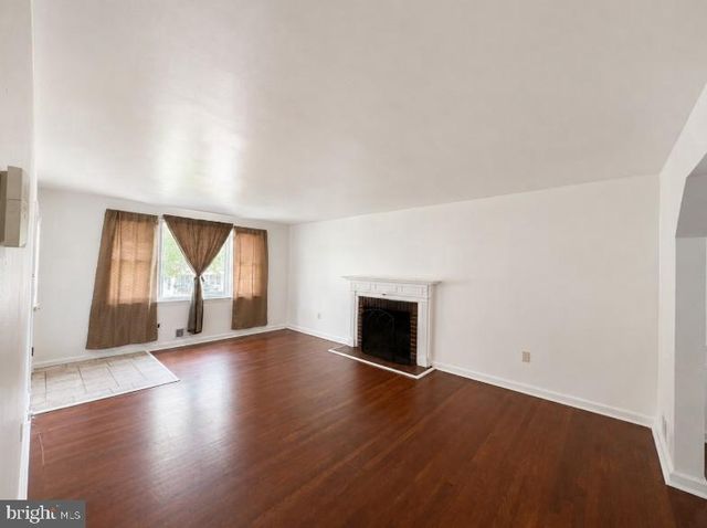 6416 ROBERTS DR, Temple Hills, MD 20748
