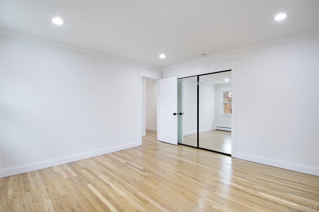 26 Norwich Street, Huntington Station, NY 11746