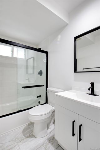 26 Norwich Street, Huntington Station, NY 11746