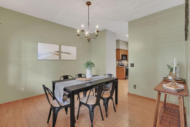 48 Melissa Court, Pataskala, OH 43062
