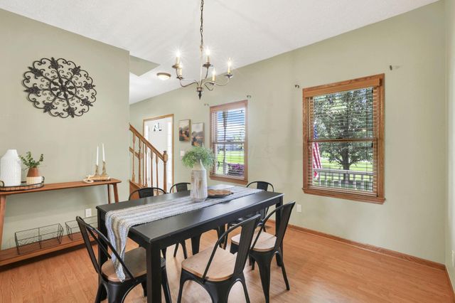 48 Melissa Court, Pataskala, OH 43062