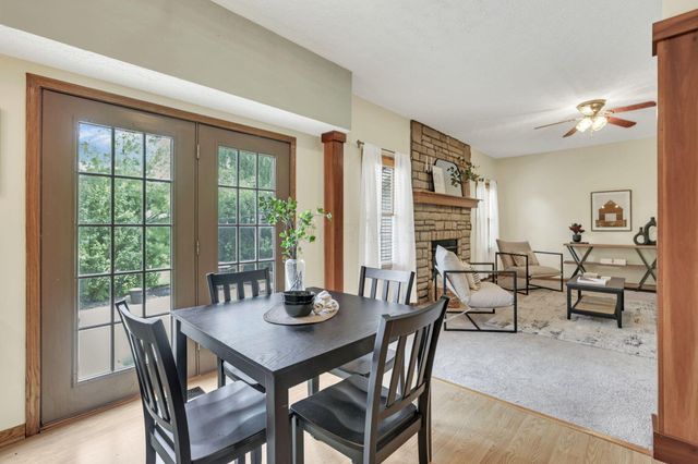 48 Melissa Court, Pataskala, OH 43062