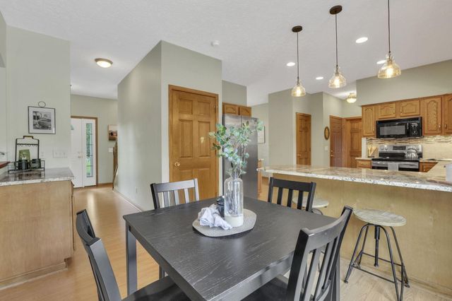 48 Melissa Court, Pataskala, OH 43062