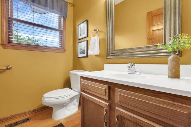 48 Melissa Court, Pataskala, OH 43062
