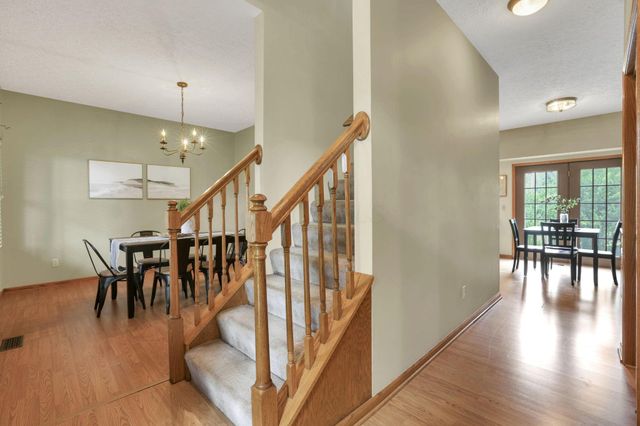 48 Melissa Court, Pataskala, OH 43062