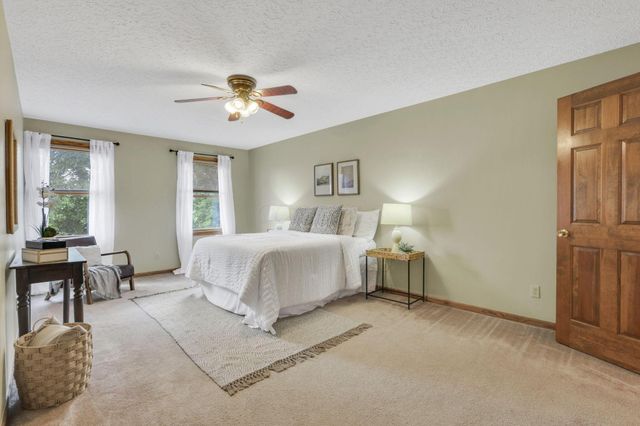 48 Melissa Court, Pataskala, OH 43062