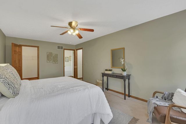 48 Melissa Court, Pataskala, OH 43062