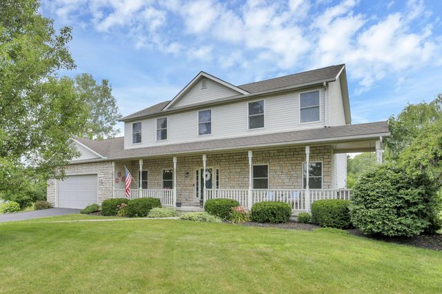 48 Melissa Court, Pataskala, OH 43062