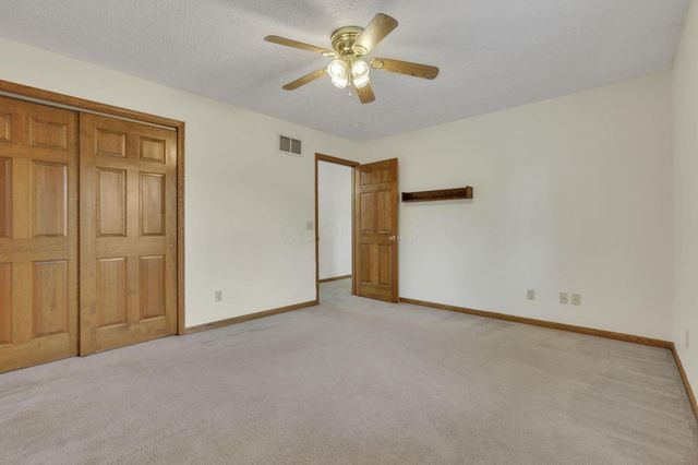 48 Melissa Court, Pataskala, OH 43062