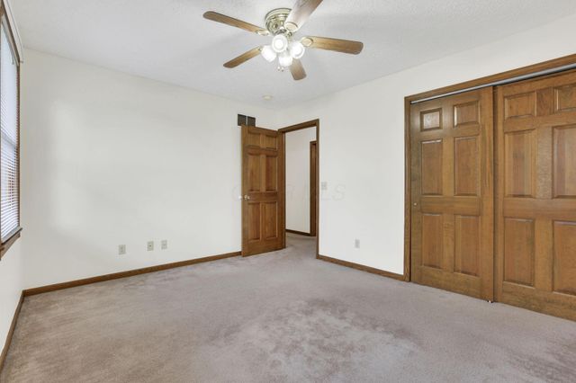 48 Melissa Court, Pataskala, OH 43062