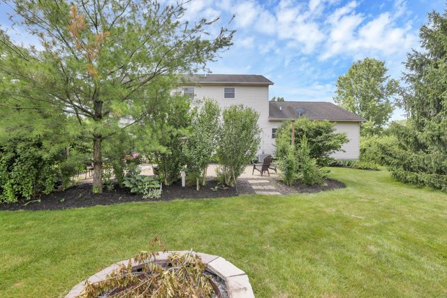 48 Melissa Court, Pataskala, OH 43062