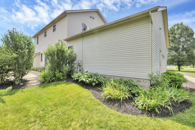 48 Melissa Court, Pataskala, OH 43062