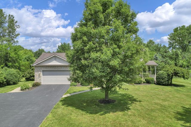 48 Melissa Court, Pataskala, OH 43062