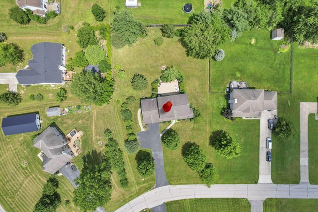 48 Melissa Court, Pataskala, OH 43062