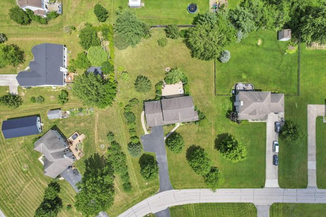 48 Melissa Court, Pataskala, OH 43062