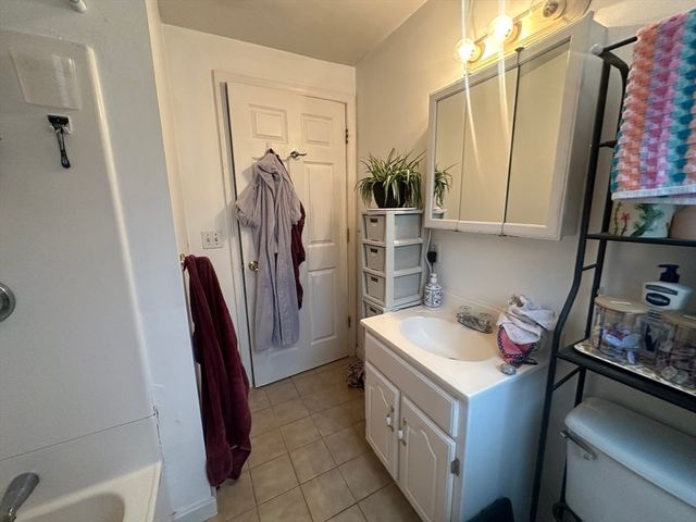 174 Calumet Street 1, Boston, MA 02120