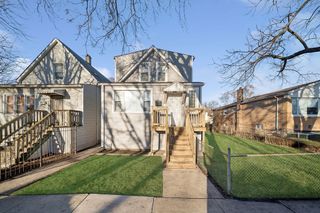 9328 S PAXTON Avenue, Chicago, IL 60617
