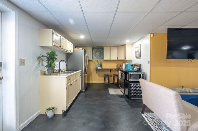 406 Vincent Court 18, Salisbury, NC 28146