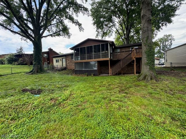 1704 17th Avenue, Parkersburg, WV 26101