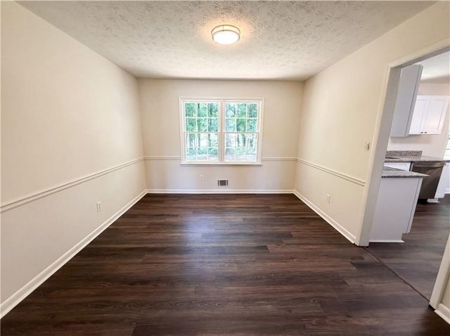 1938 Surrey Trail SE, Conyers, GA 30013