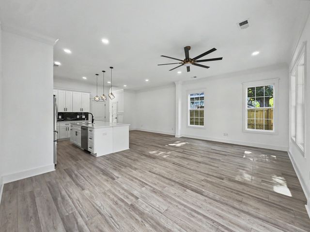 1922 Clifton Street, North Charleston, SC 29406