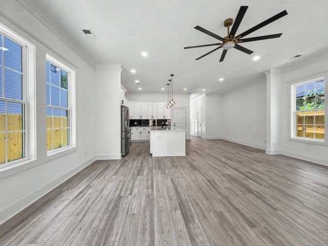 1922 Clifton Street, North Charleston, SC 29406