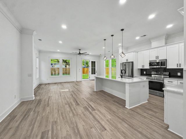 1922 Clifton Street, North Charleston, SC 29406