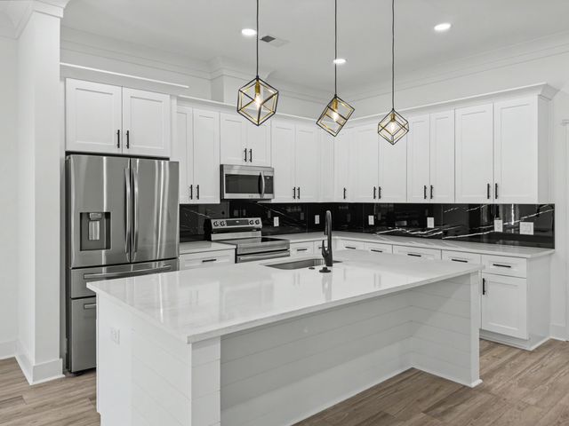 1922 Clifton Street, North Charleston, SC 29406