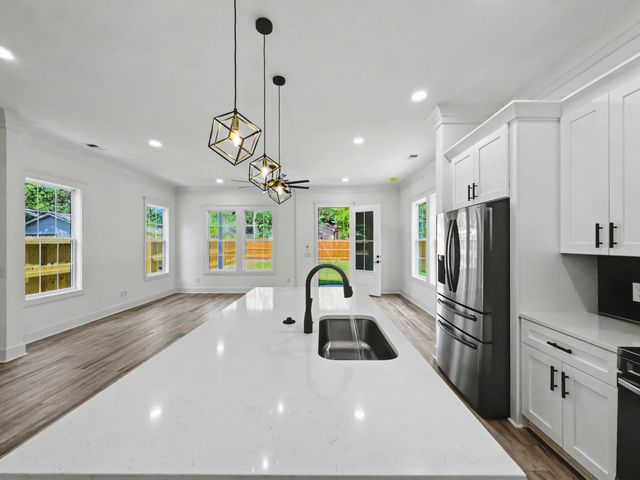 1922 Clifton Street, North Charleston, SC 29406