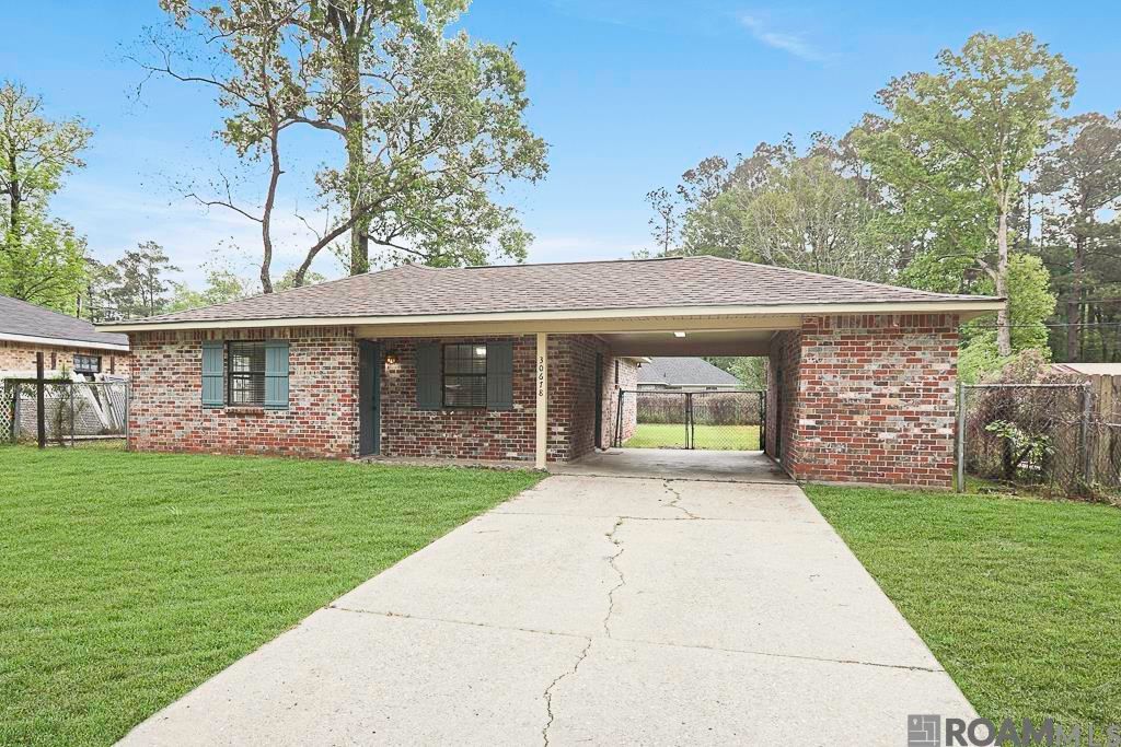 30678 Anderson Dr, Denham Springs, LA 70726