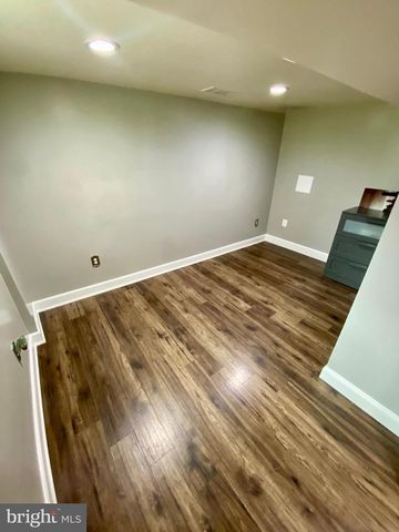 1613 FRANCES DR, Woodbridge, VA 22191