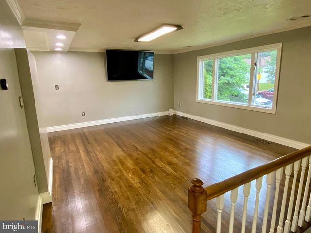1613 FRANCES DR, Woodbridge, VA 22191