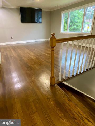 1613 FRANCES DR, Woodbridge, VA 22191
