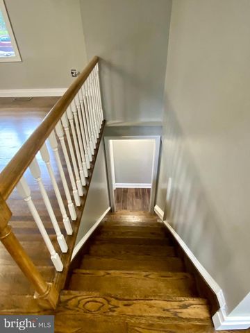 1613 FRANCES DR, Woodbridge, VA 22191