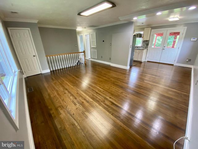 1613 FRANCES DR, Woodbridge, VA 22191