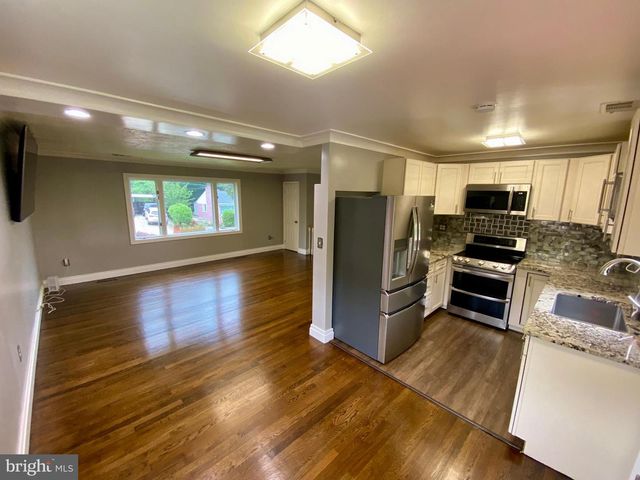 1613 FRANCES DR, Woodbridge, VA 22191