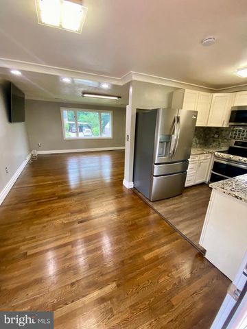 1613 FRANCES DR, Woodbridge, VA 22191