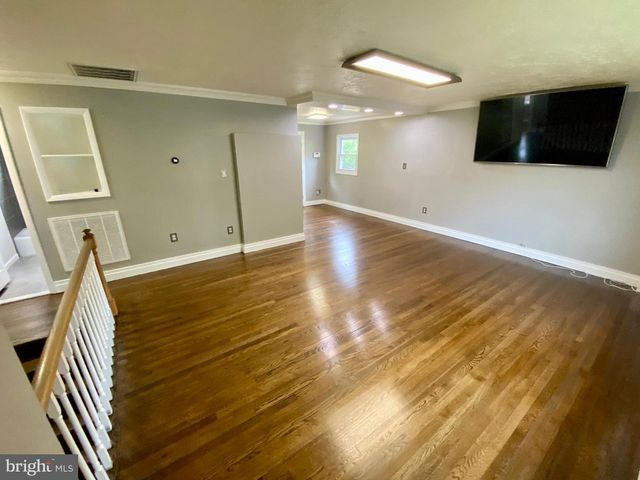 1613 FRANCES DR, Woodbridge, VA 22191